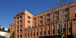 Residencia Sarquavitae Regina. Farmacias en Barcelona