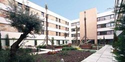 Residencia Sarquavitae Santa Justa. Farmacias en Sevilla